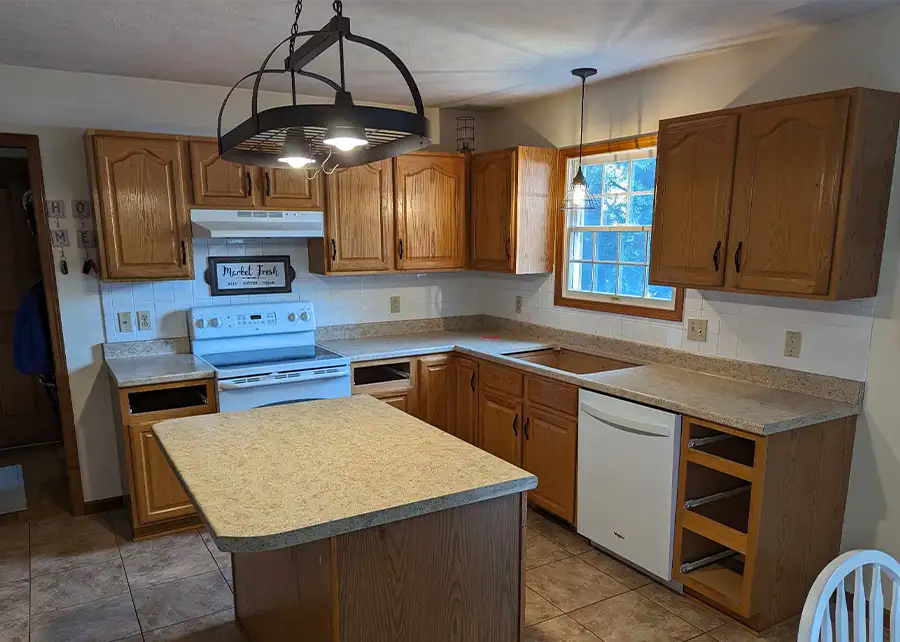 Ray's Countertop Shop Inc. - previous work, patterned laminate countertops - Springfield, IL