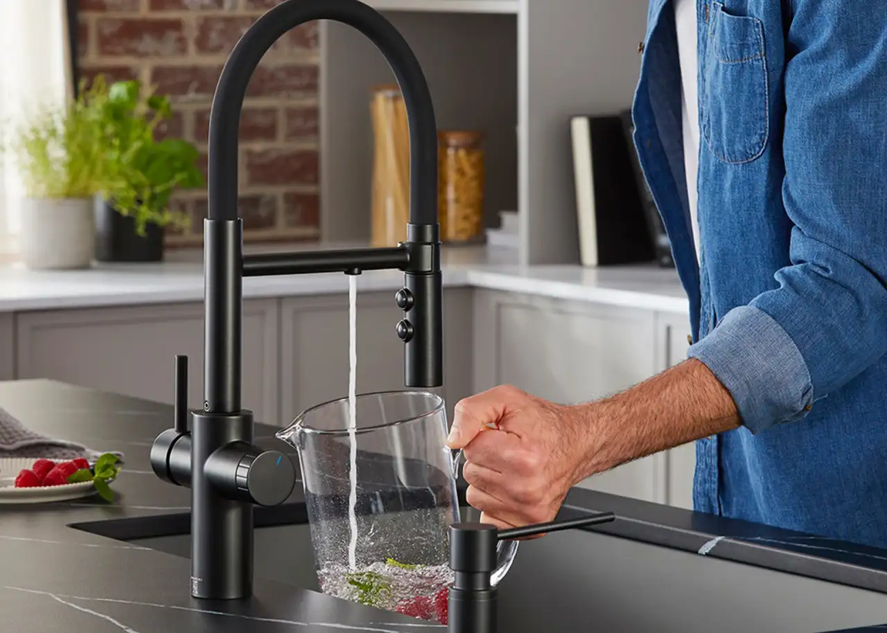 BLANCO Catris Flexo Filter Semi-Pro 1.5 GPM - Matte Black kitchen faucet - Springfield, IL